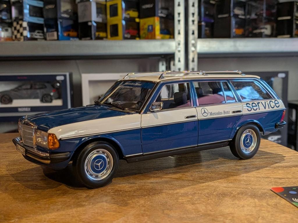 Mercedes-Benz 200 W123 " Servicewagen " 1:18 Norev Exclusief, Hobby en Vrije tijd, Modelauto's | 1:18, Auto, Nieuw, Norev, Ophalen of Verzenden
