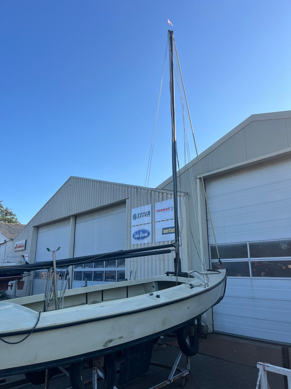 Polyvalk compeet met grootzeil en rolfok zonder motor, Ophalen, 6 meter of meer, Gebruikt, Grootzeil