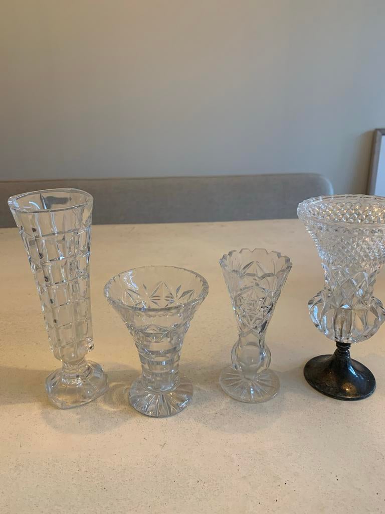 Kristallen vaasjes 3 stuks, 1 met verzilverde voet, Antiek en Kunst, Ophalen of Verzenden