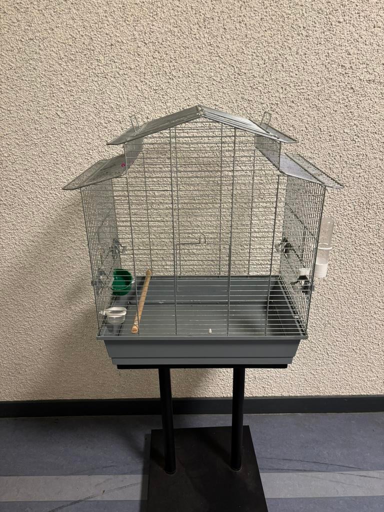 Vogelkooi met standaard + vervoersbakje - nette staat, Dieren en Toebehoren, Ophalen, Zo goed als nieuw, Metaal, Vogelkooi