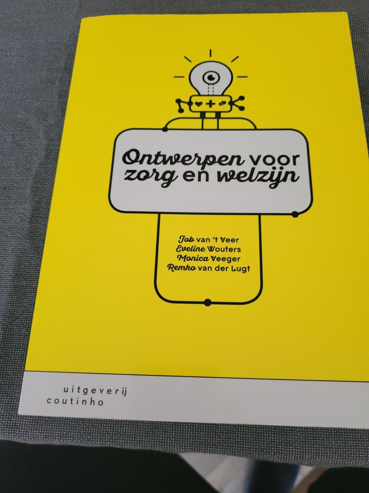 Eveline Wouters - Ontwerpen voor zorg en welzijn, Boeken, Ophalen of Verzenden, Zo goed als nieuw, Nederland, Eveline Wouters; Monica Veeger; Remko van der Lugt; Job van '...