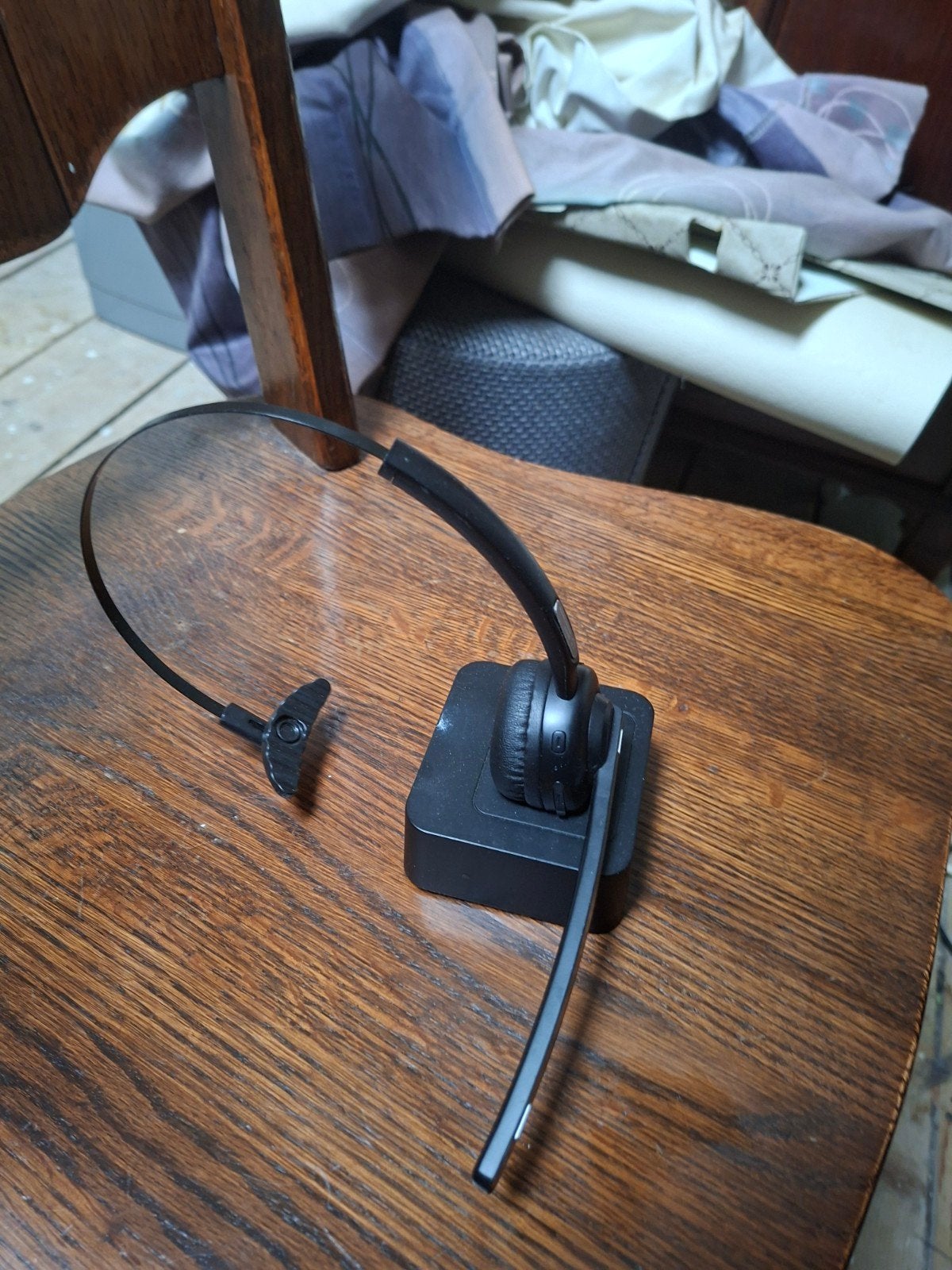 Draadloze Bluetooth Koptelefoon met Oplaadstation - ZGAN, Draadloos, Zo goed als nieuw, Over-ear, Zwart