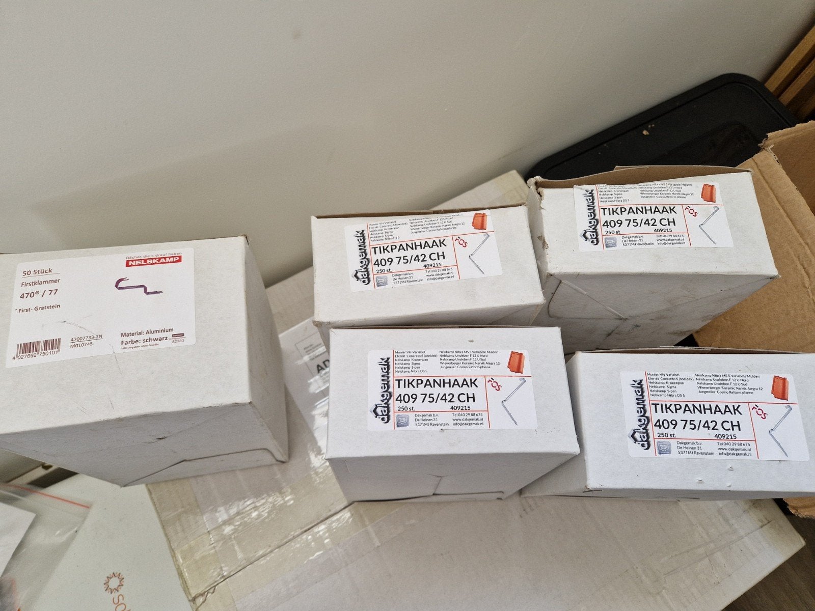 1000 RVS dakpanhaken FOS 409215 + 50 vorstklemmen, Ophalen of Verzenden, Nieuw, Zwart, Metaal
