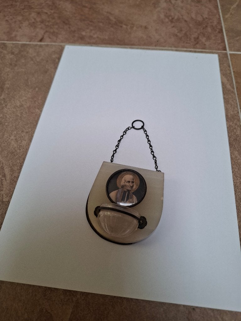 Antiek wijwaterbakje met afbeelding van heilige, Antiek en Kunst, Ophalen