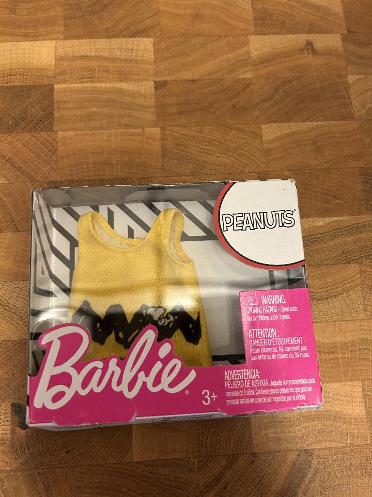 Barbie kleding shirt peanuts/snoopy, Ophalen of Verzenden, Nieuw, Barbie