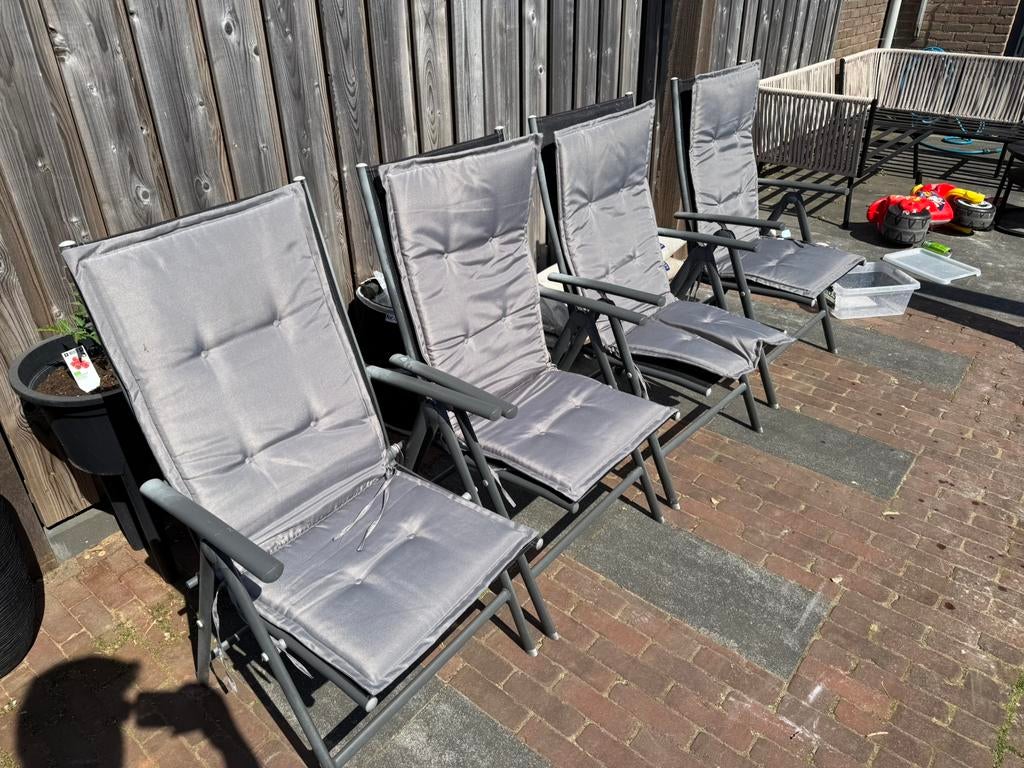 4 Tuinstoelen met kussens, Ophalen, Gebruikt, Kunststof