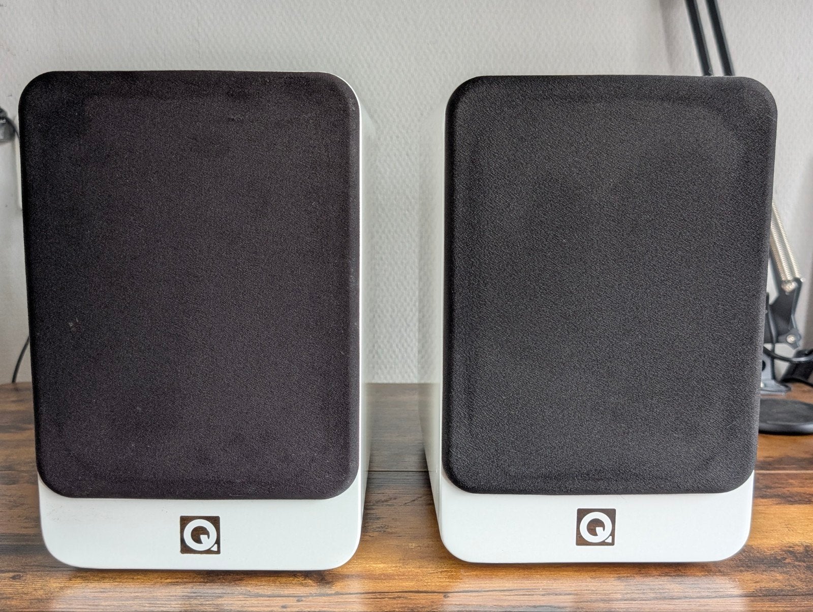 Q Acoustics 2020i witte boekenplank speakers (gebruikt), Overige merken, Gebruikt, Ophalen of Verzenden, 60 tot 120 watt