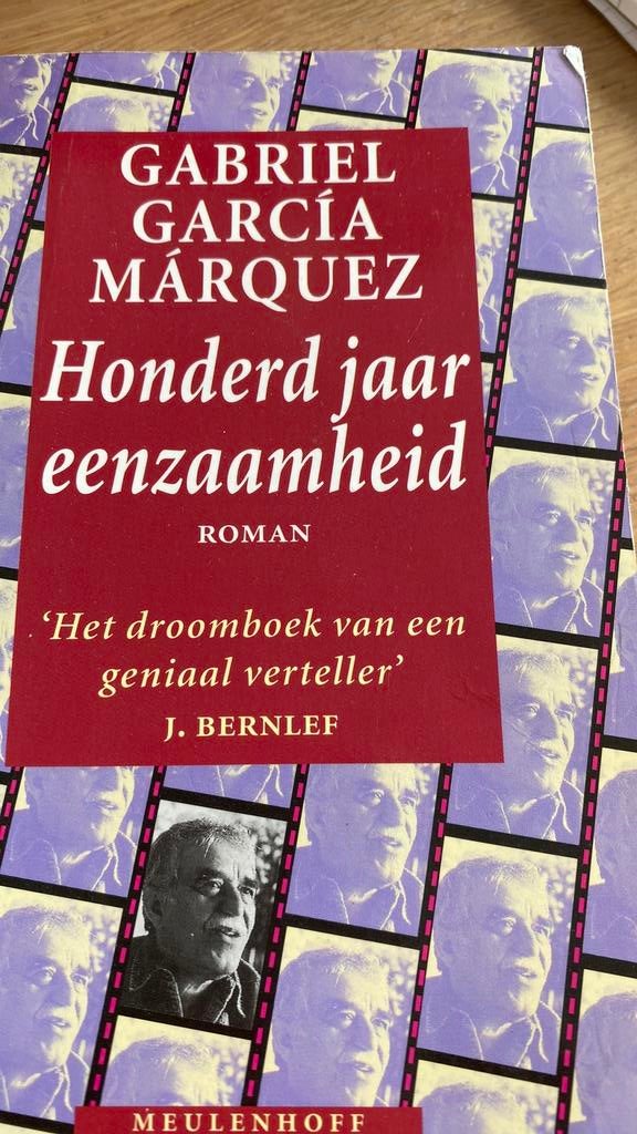 Gabriel García Márquez - Honderd jaar eenzaamheid, Ophalen of Verzenden, Zo goed als nieuw, Gabriel García Márquez