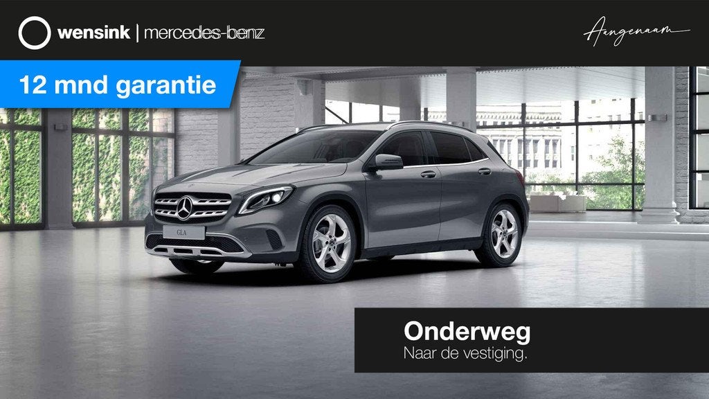 Mercedes-Benz GLA-klasse 180 Activity Edition | Navigatie |, Auto's, Mercedes-Benz, Gebruikt, 4 cilinders, 715 kg, Leder en Stof