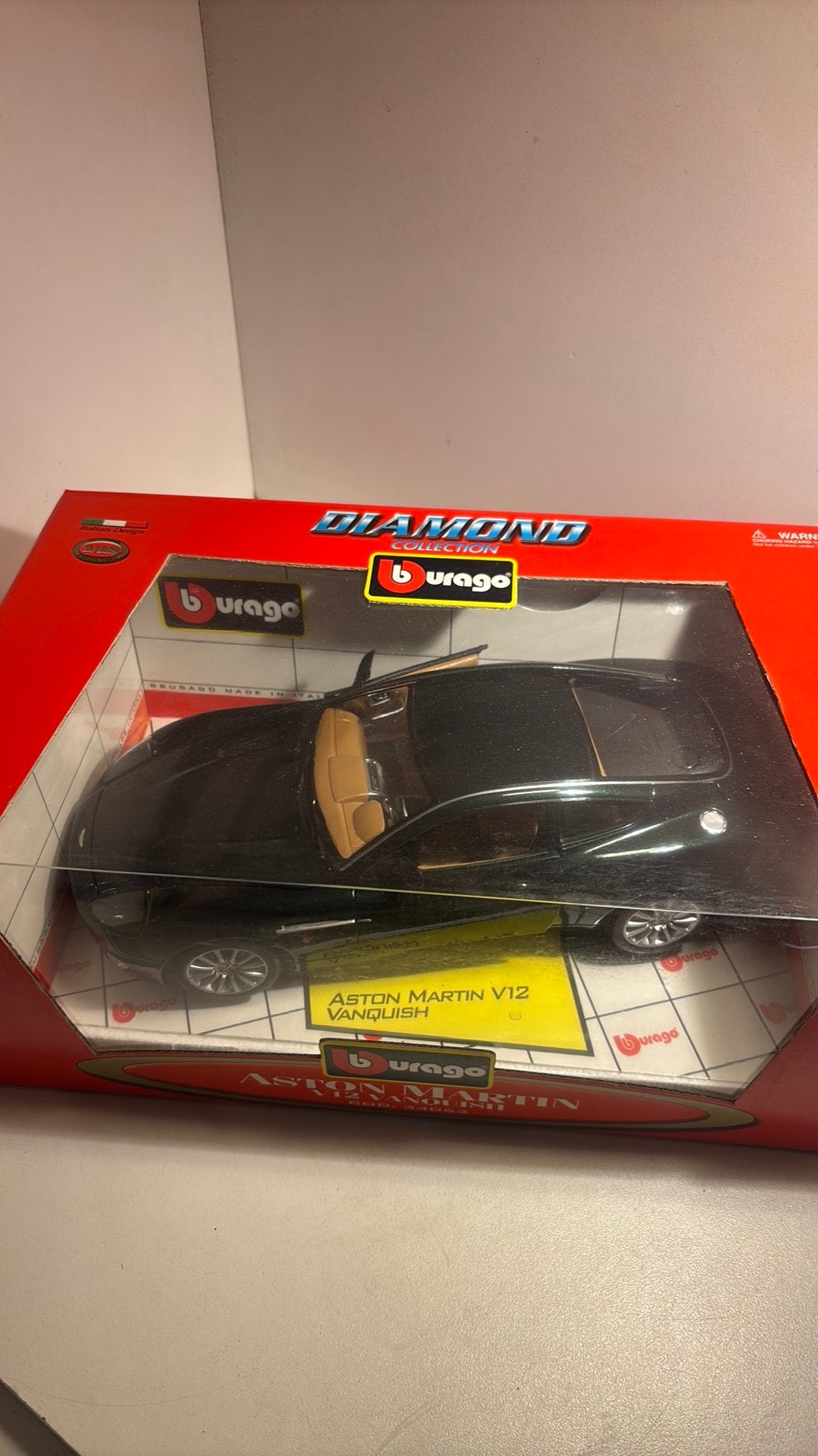 Aston martin v12 vanquish green Bburago 1.18, Ophalen of Verzenden, Bburago, A, A
