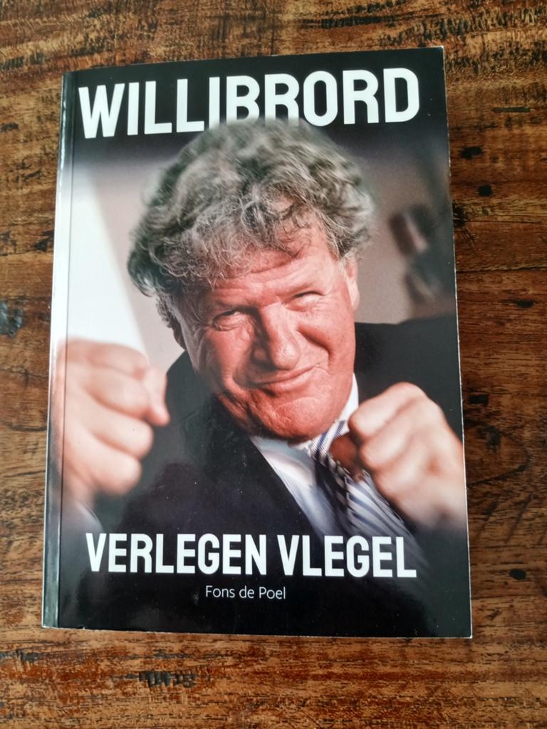Boek Willibrord verlegen Vlegel, Ophalen of Verzenden
