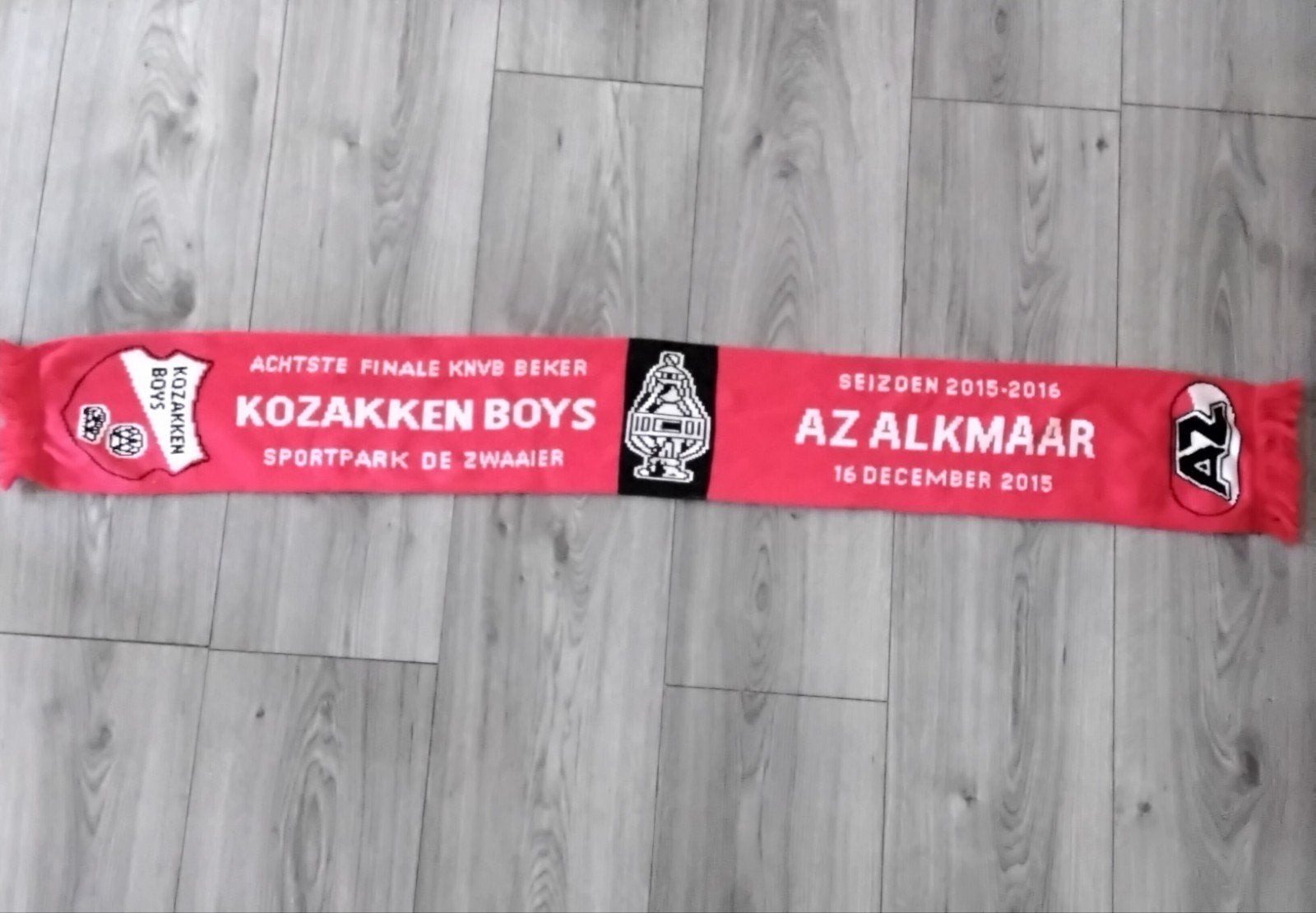 wedstrijdsjaal kozakken boys  -  az, Verzamelen, Ophalen of Verzenden, Zo goed als nieuw, AZ, Vaantje of Sjaal