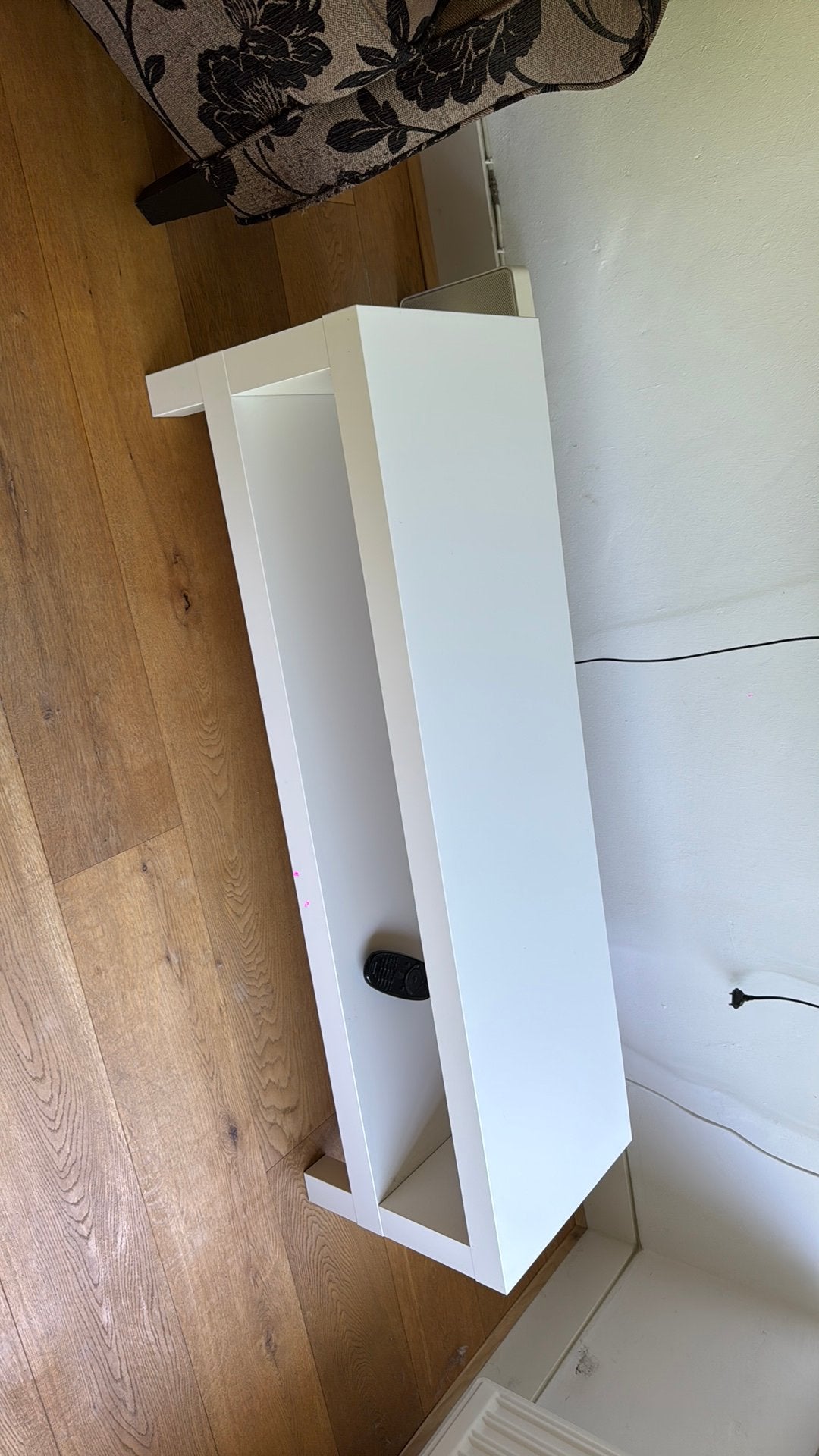 IKEA tv meubel, Huis en Inrichting, Woonaccessoires | Wandplanken en Boekenplanken, Ophalen, Zo goed als nieuw