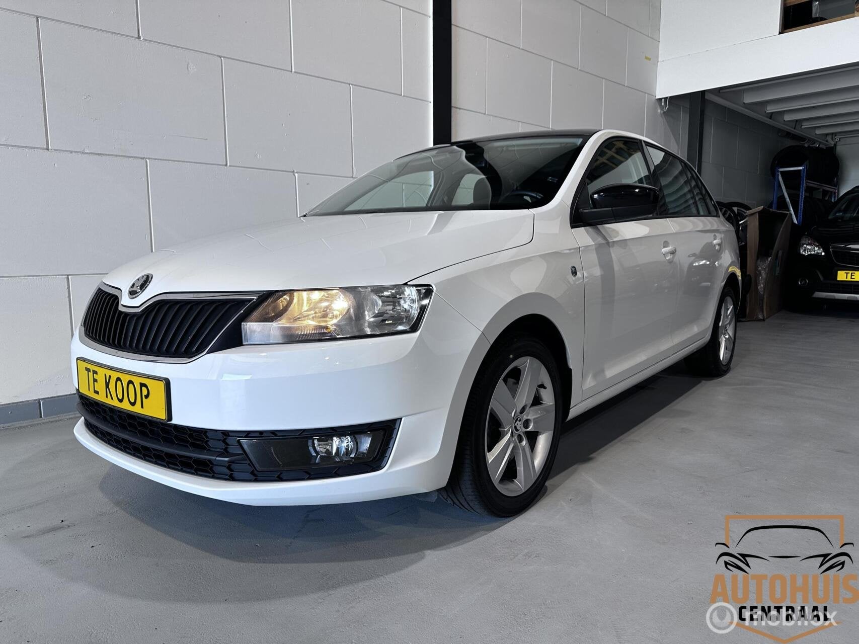 Skoda Rapid Spaceback 1.2 TSI Greentech Style Edition*Pano, Auto's, Voorwielaandrijving, Euro 5, Gebruikt, Zwart