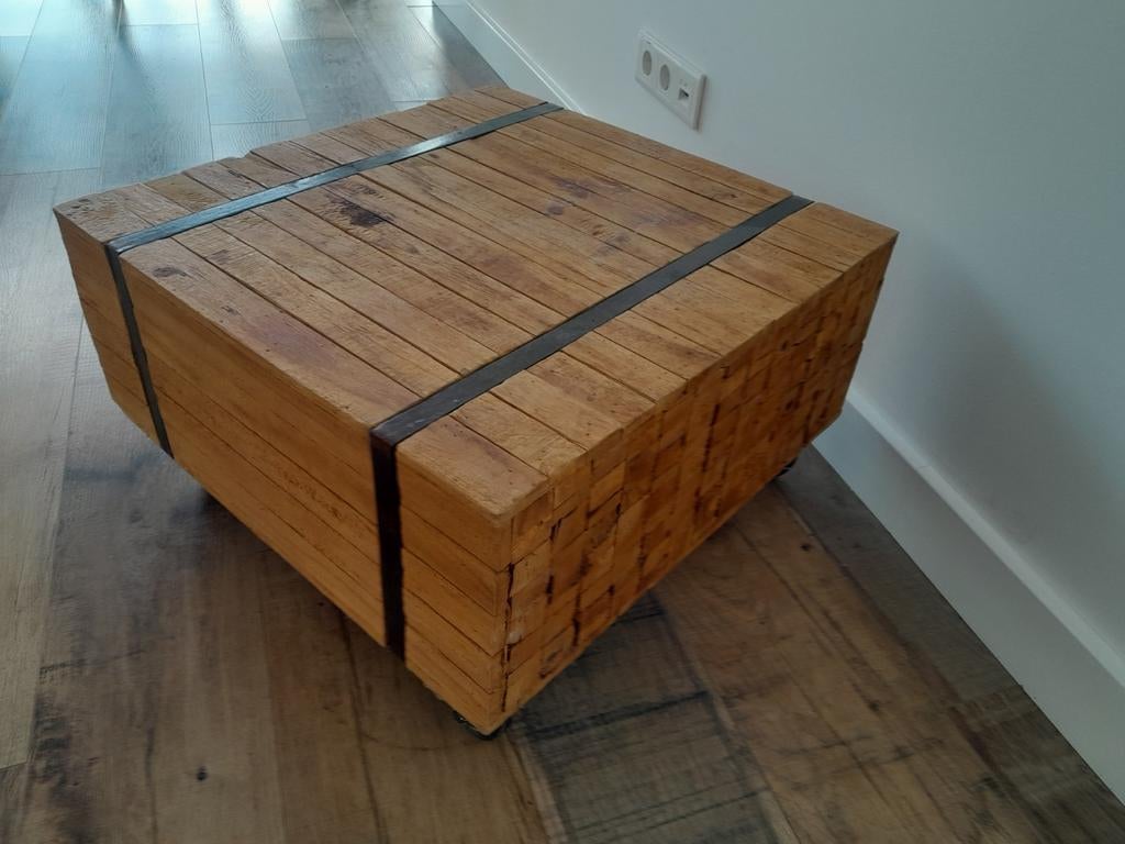 Teak houten salontafel op wielen - Industriële stijl, Ophalen, Gebruikt, 50 tot 100 cm, Vierkant