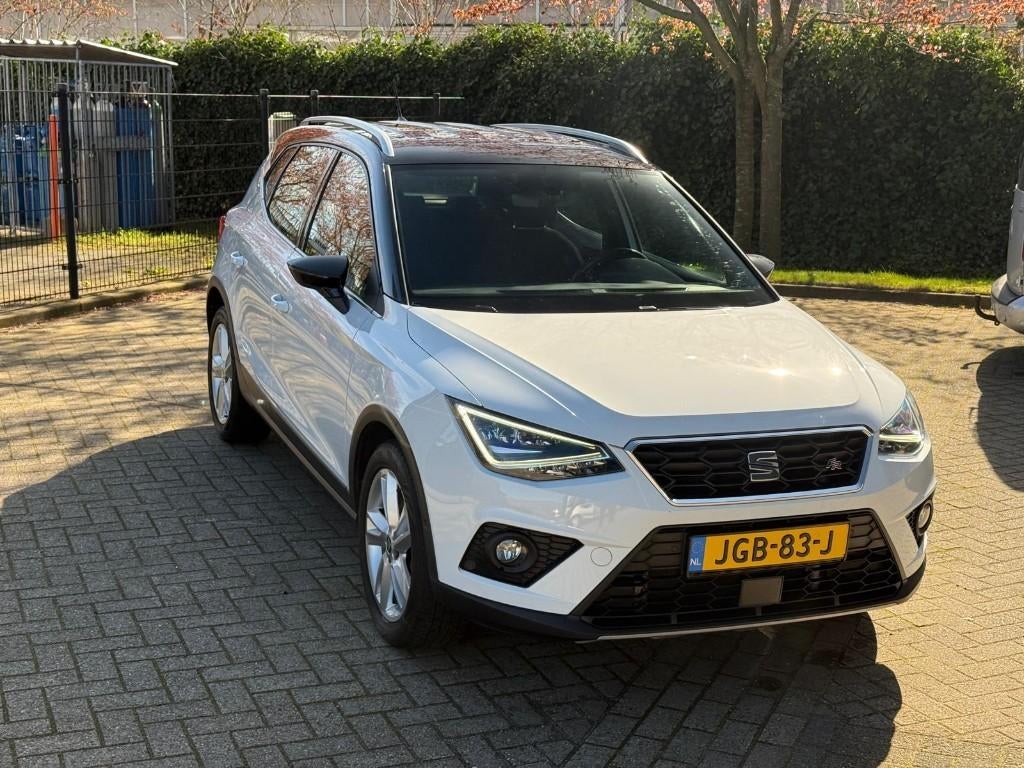 Seat Arona 1.0 TSI 110pk DSG-7 LED Virtual Dashboard, Auto's, Parkeerassistent, Wit, 1200 kg, 3 cilinders