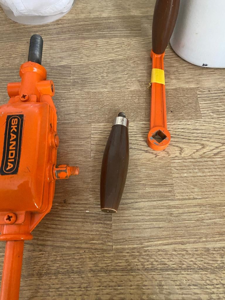 Handboor, Ophalen, Zo goed als nieuw