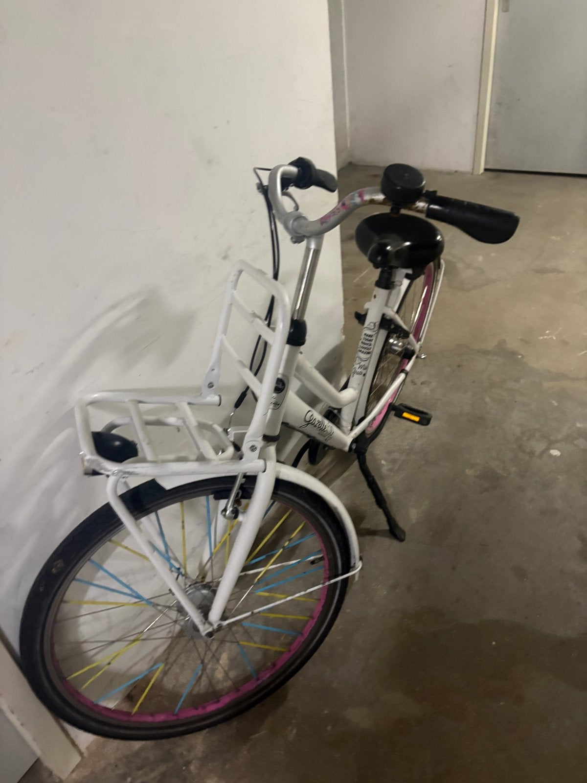 Gazelle fiets met voordrager - Kleine beschadigingen, 26 inch of meer, Terugtraprem, Gebruikt, Ophalen of Verzenden