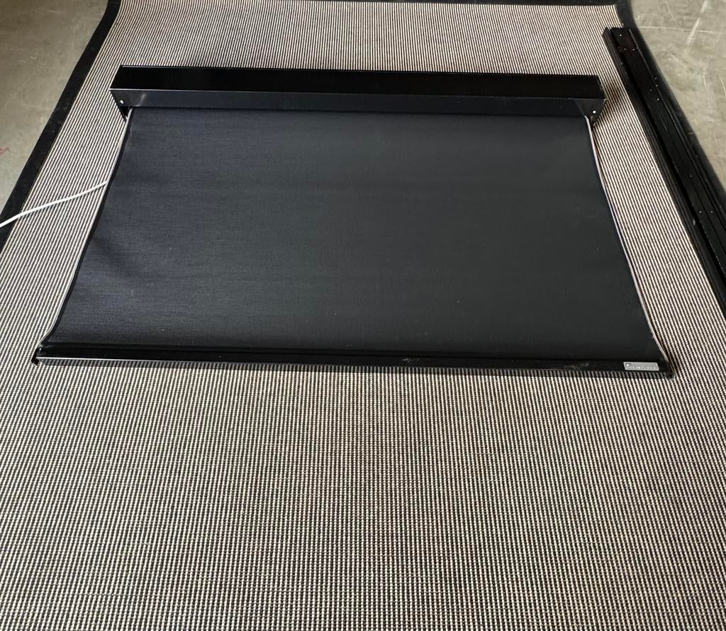 Zwarte Zipscreen Elektrisch – 158,5 x 288 cm, Ophalen, Zo goed als nieuw, Wit, 200 cm of meer