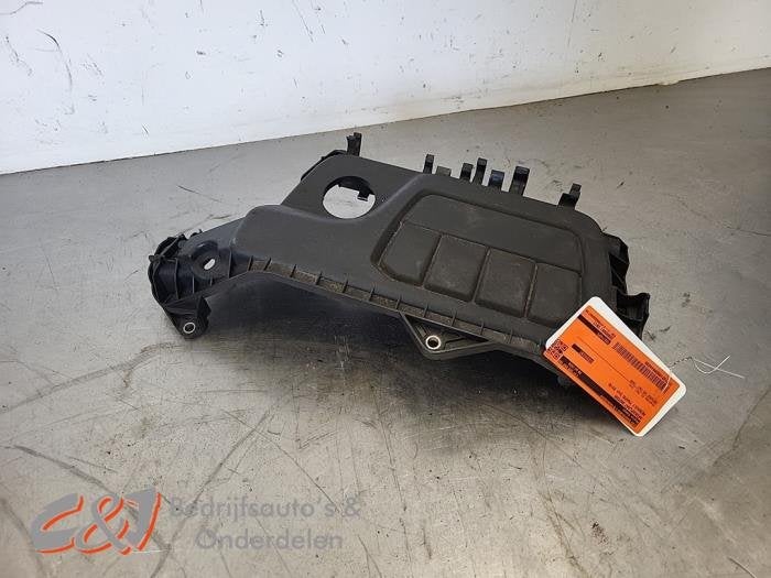 Afdekplaat motor van een Renault Trafic, Gebruikt, -, Renault, -