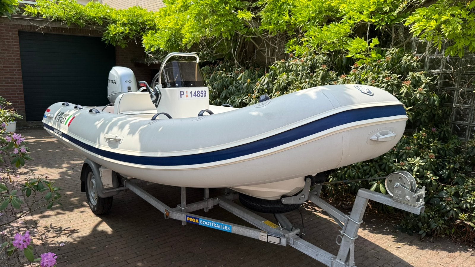 Rib Mercure 420 Honda 40 PK, inclusief Pega trailer, Watersport en Boten, Rubberboten, 4 m, Stuurconsole, Zo goed als nieuw, 2 m