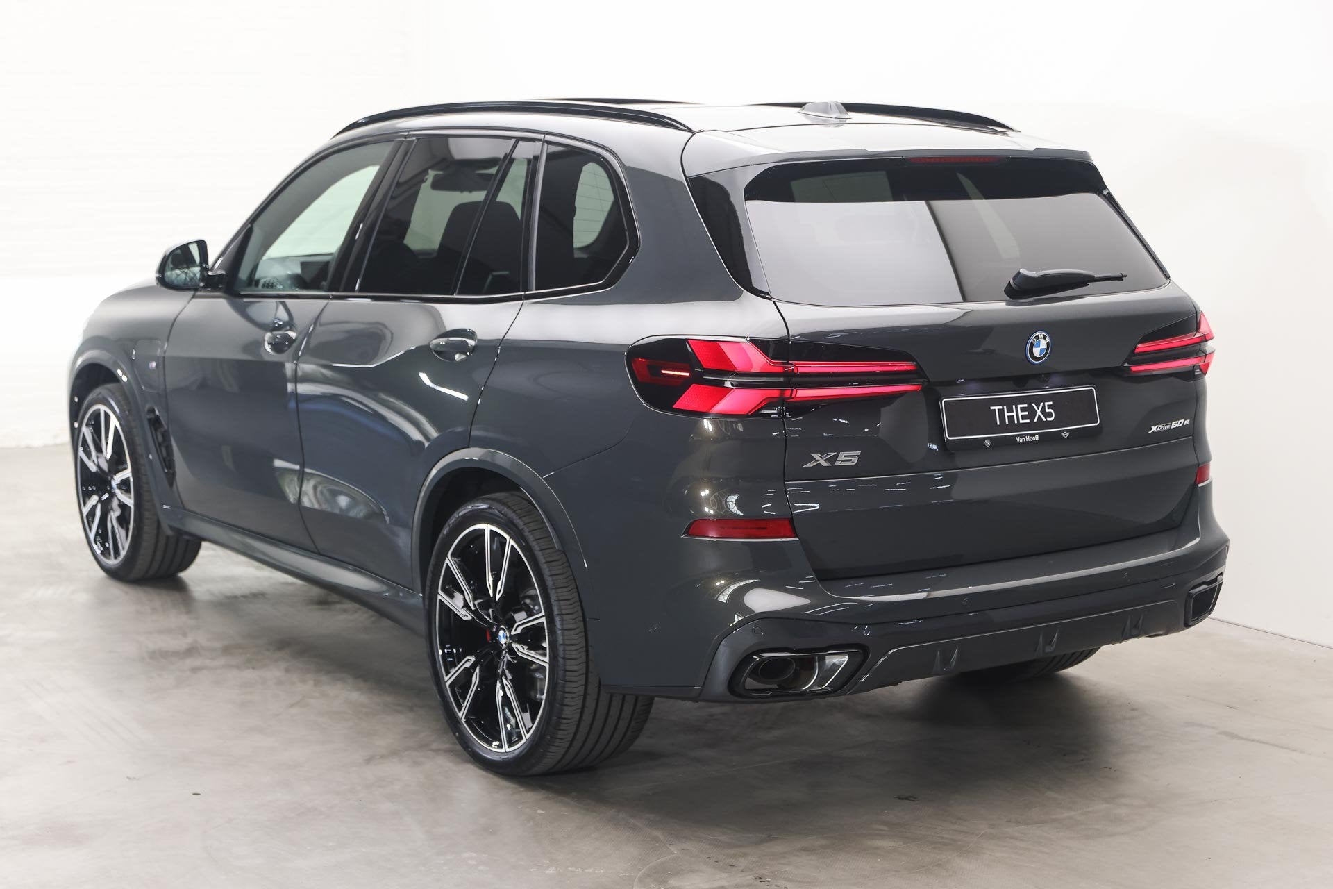 BMW X5 xDrive50e M Sport Automaat / Panoramadak Sky Lounge /, Automaat, Dealer onderhouden, 2395 kg, Leder