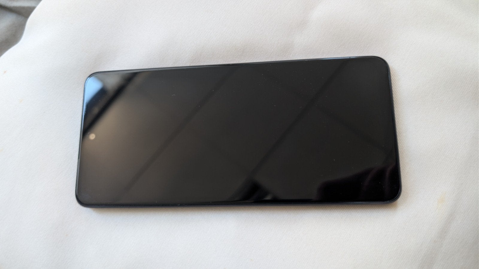Oppo A60 128GB smartphone met hoesje, Telecommunicatie, Mobiele telefoons | Overige merken, Ophalen of Verzenden, Zo goed als nieuw