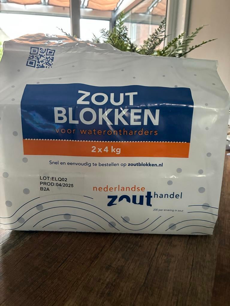 12 zakken Zoutblokken voor waterontharders - 2x4 kg, Overige materialen, Nieuw, Minder dan 5 m², Ophalen