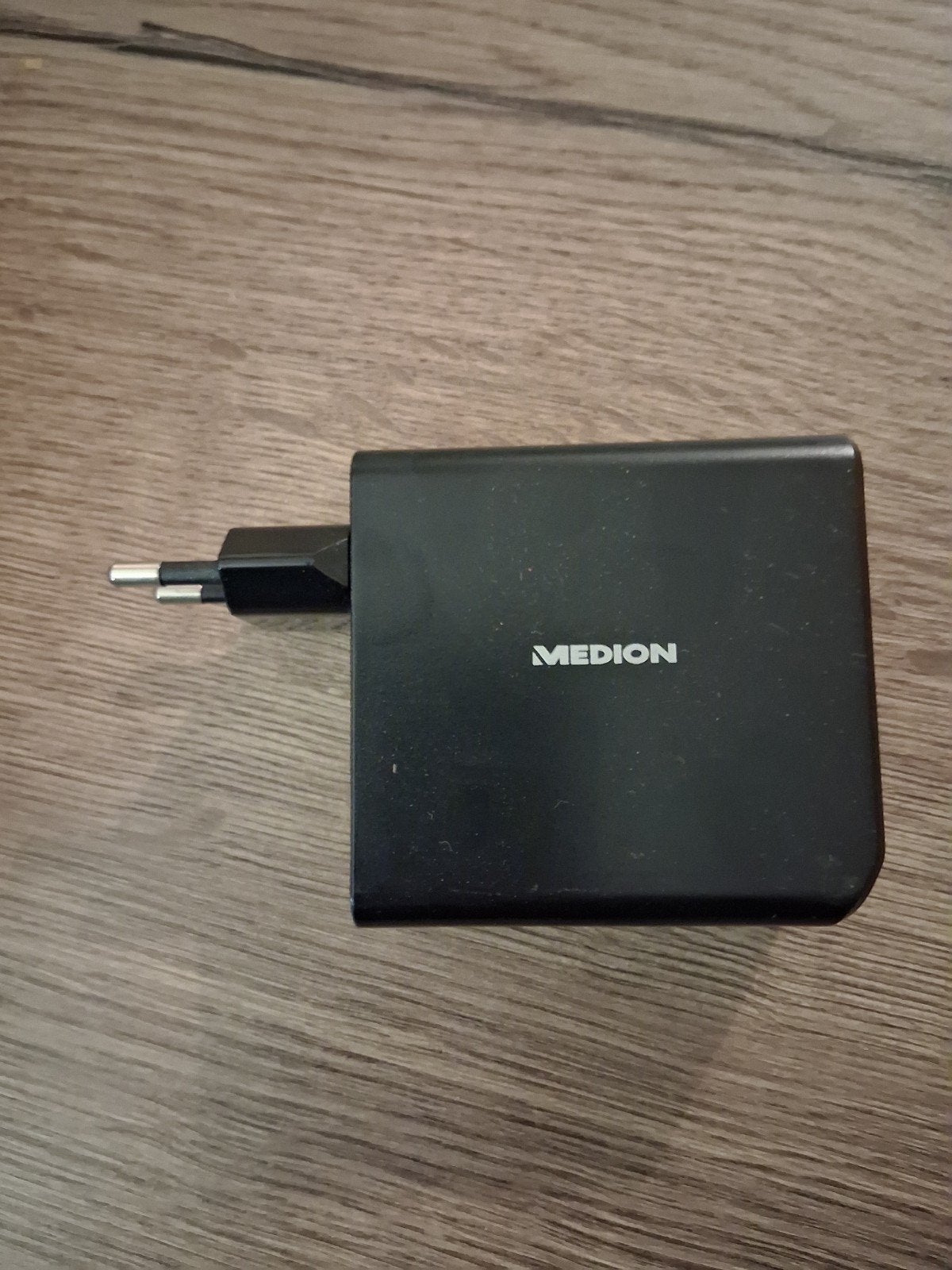 Medion USB-oplader met 4 poorten, Universeel, Adapter, Ophalen of Verzenden, Zo goed als nieuw