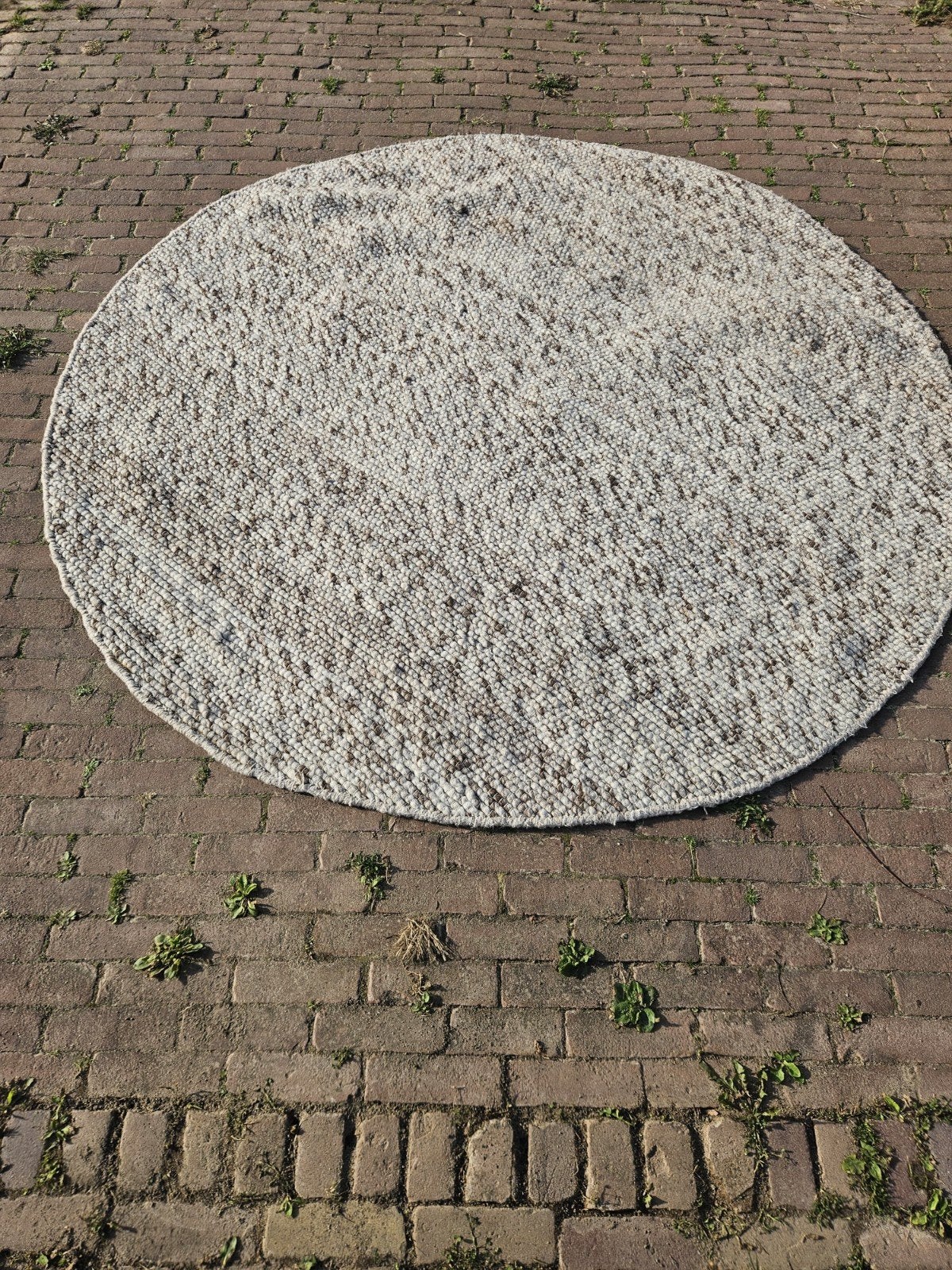 Foto 3 van Rond vloerkleed Feline (200 cm) - 90% wol, 10% katoen