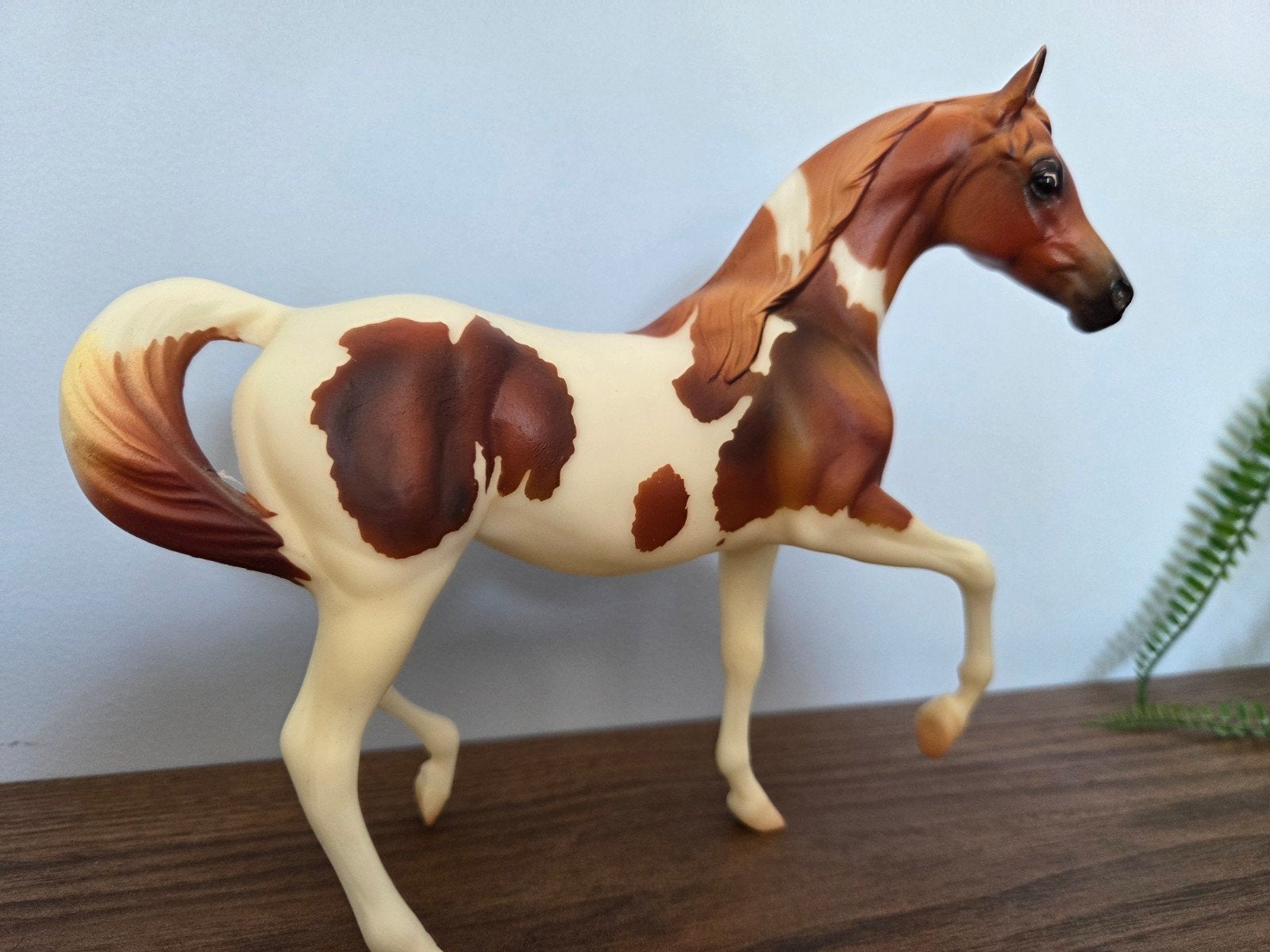 Breyer Classic (1:12) Cosette | WEB SPECIAL Collectors Club, Ophalen of Verzenden, Zo goed als nieuw, Paard, Beeldje of Figuurtje