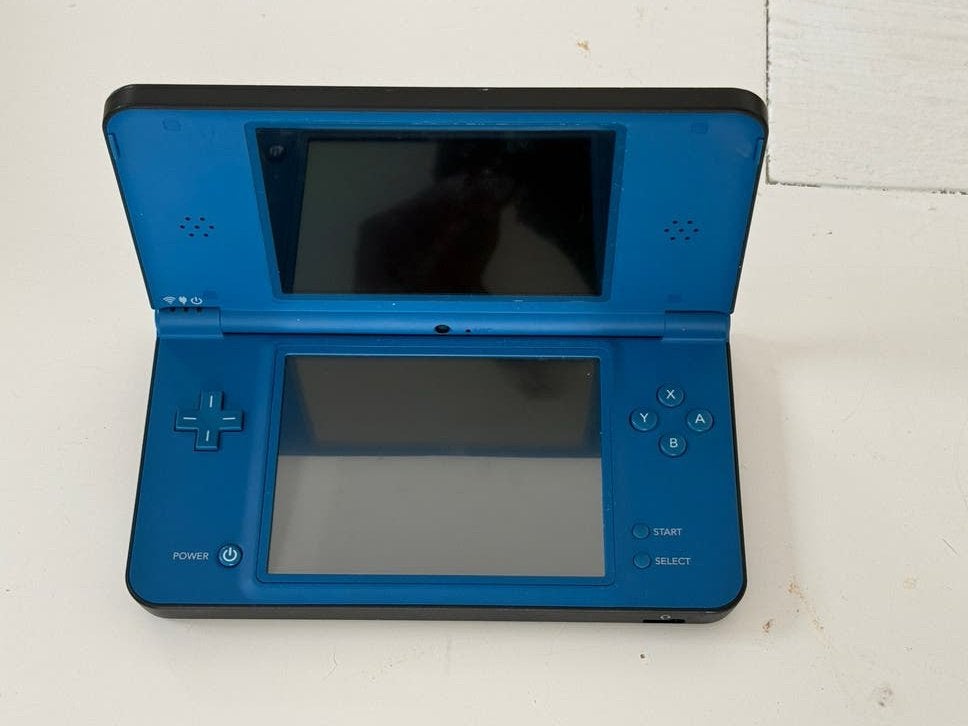 Nintendo DS XL Blauw met Mario Kart DS (niet getest), Spelcomputers en Games, Nintendo, Nintendo, Dsi XL, Blauw