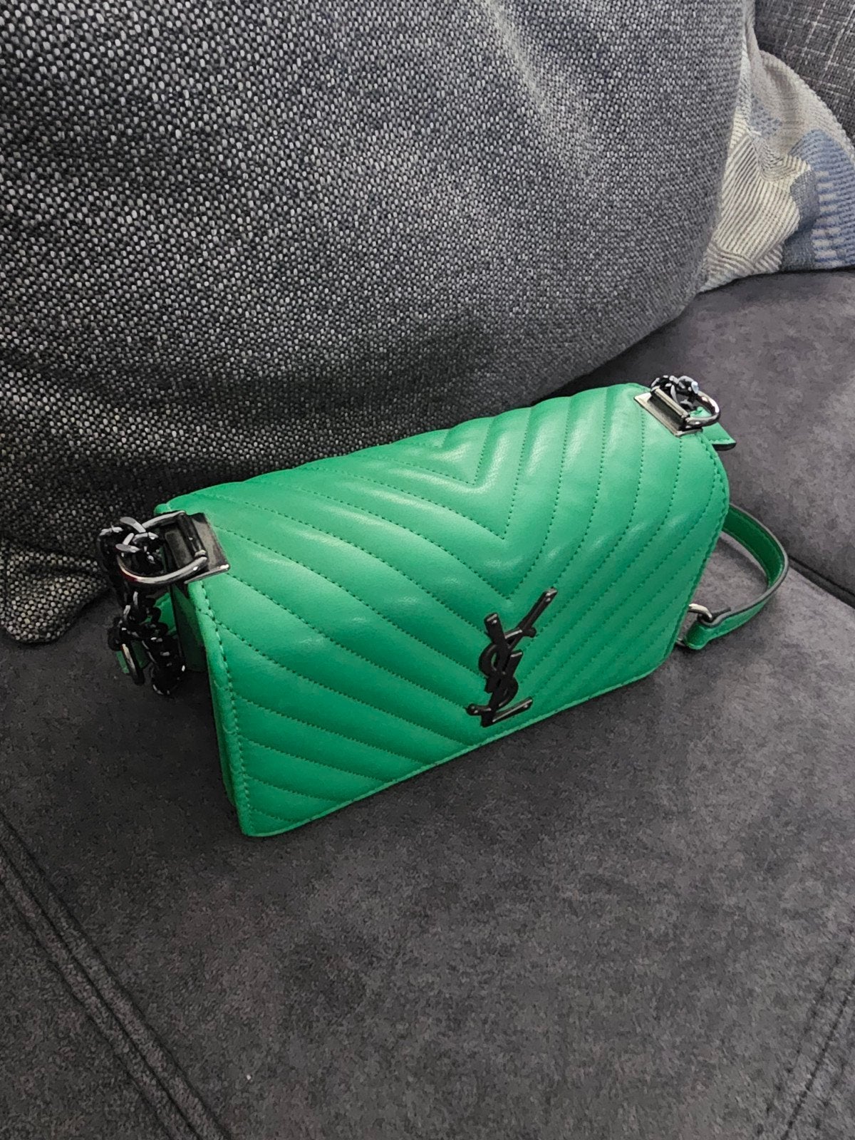 Groene schoudertas met ketting, Ophalen of Verzenden, Nieuw, Groen, Schoudertasje