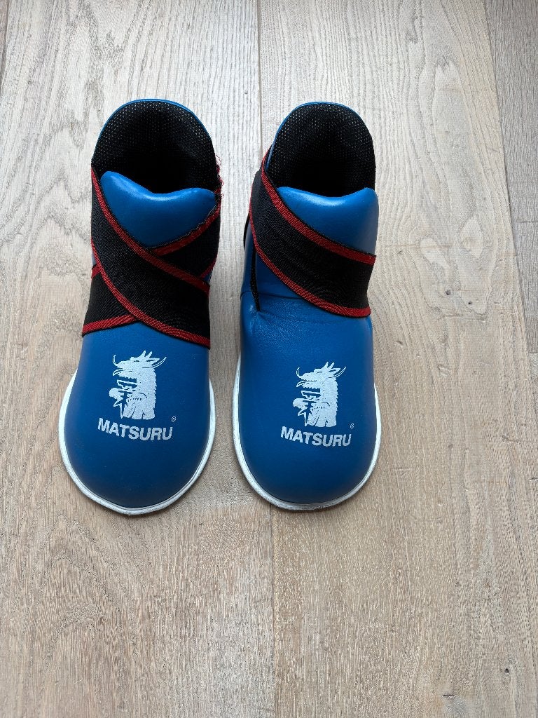 Matsuru voetbeschermers - maat M, Taekwondo, Vechtsportbescherming, Zo goed als nieuw, Maat M