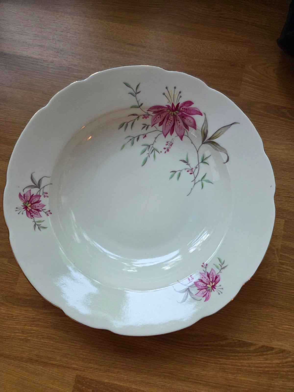 Twaalf stuks M.S.B. Czechoslovakia bord met bloemmotief, Antiek en Kunst, Ophalen of Verzenden