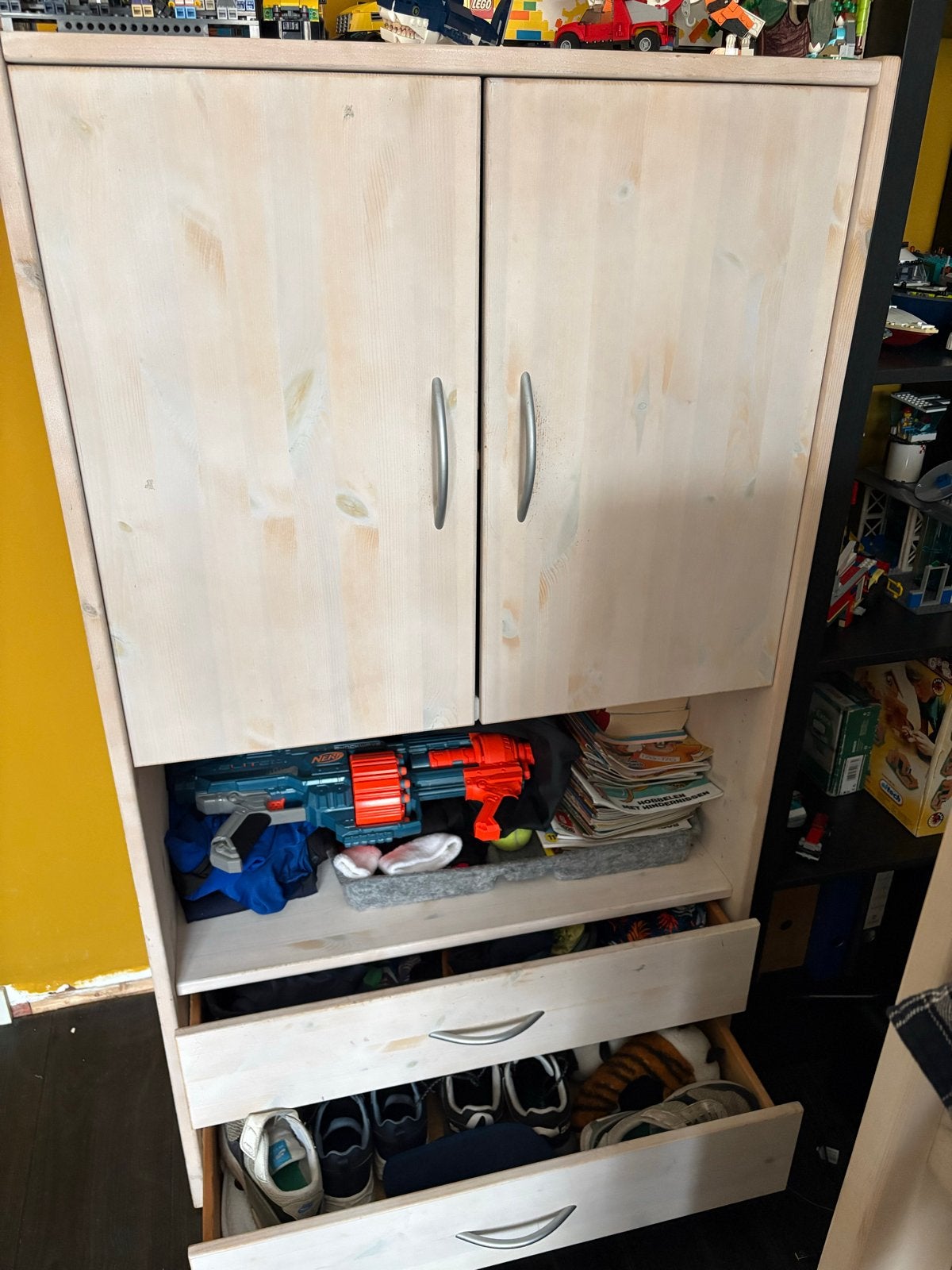 Lifetime Kledingkast Kinderkamer H137xB79xD40cm, Ophalen, Gebruikt, Kast, 105 cm of meer
