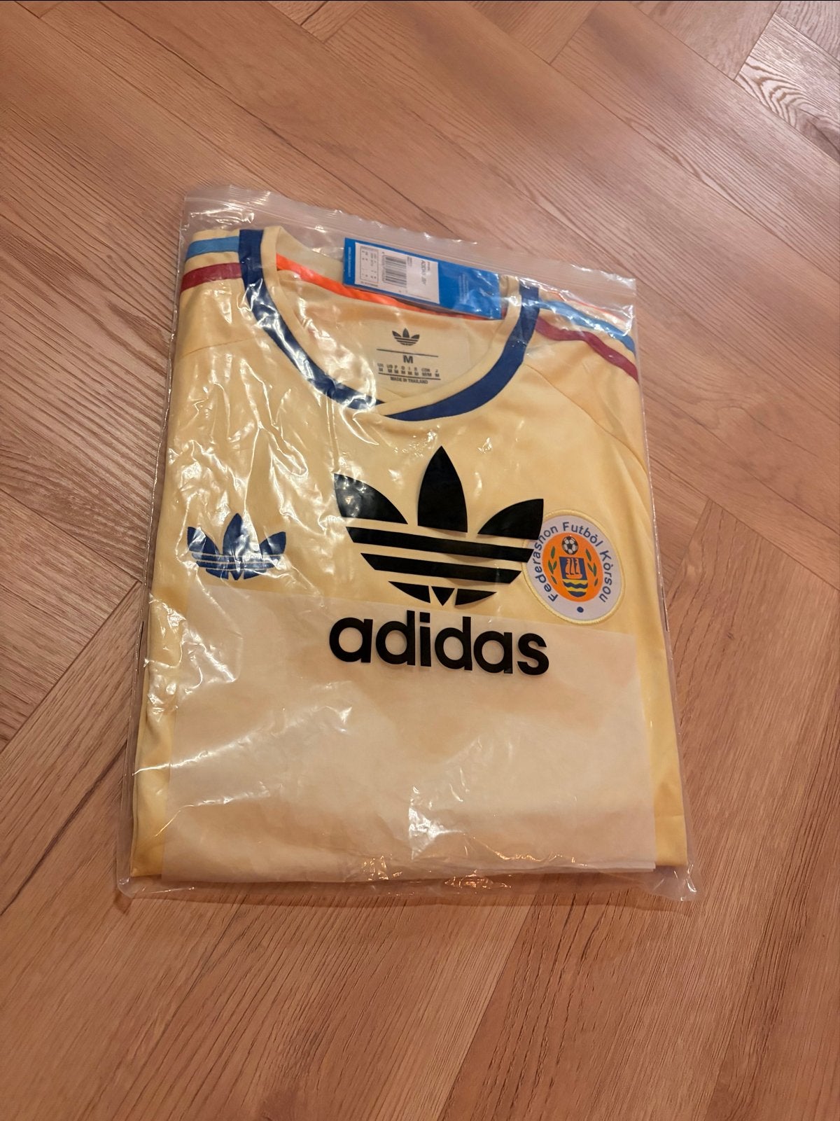 Curaçao Elftal uit t-shirt, Eén persoon, Buitenland