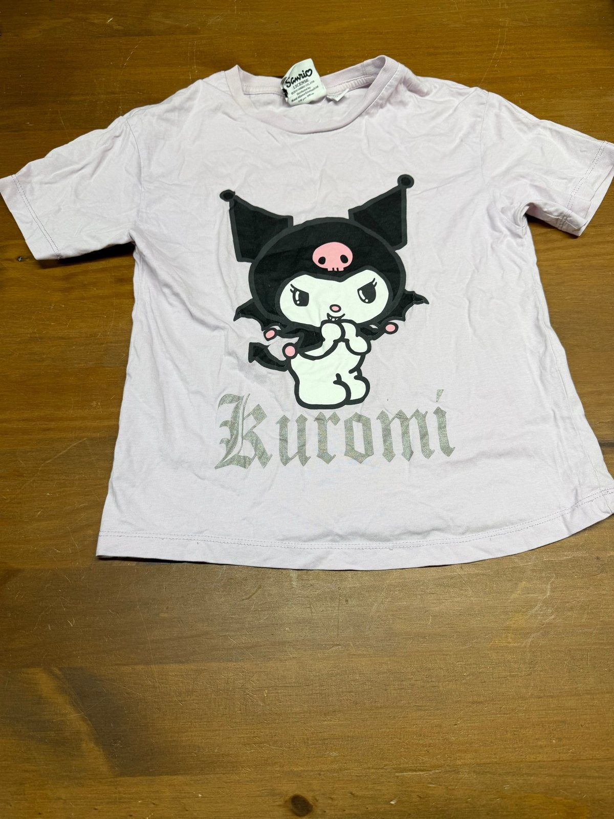 Kuromi T-shirt - Sanrio - Maat 128 (7-8 jaar), Ophalen of Verzenden, Gebruikt, Meisje, Shirt of Longsleeve