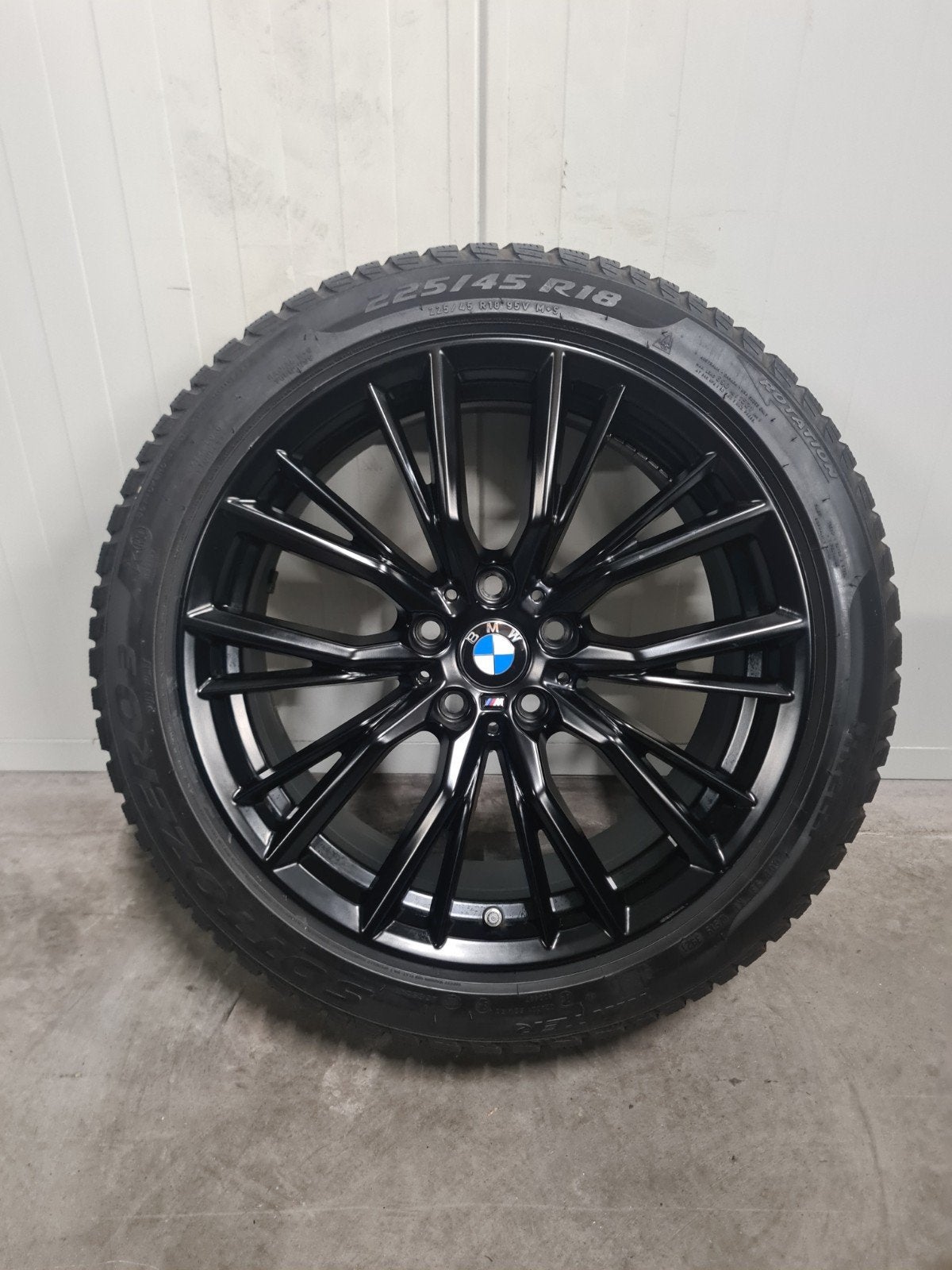 18' BMW 3 4 Serie Styling 796M smalset met winterbanden, 18 inch, Banden en Velgen, Personenwagen, 225 mm