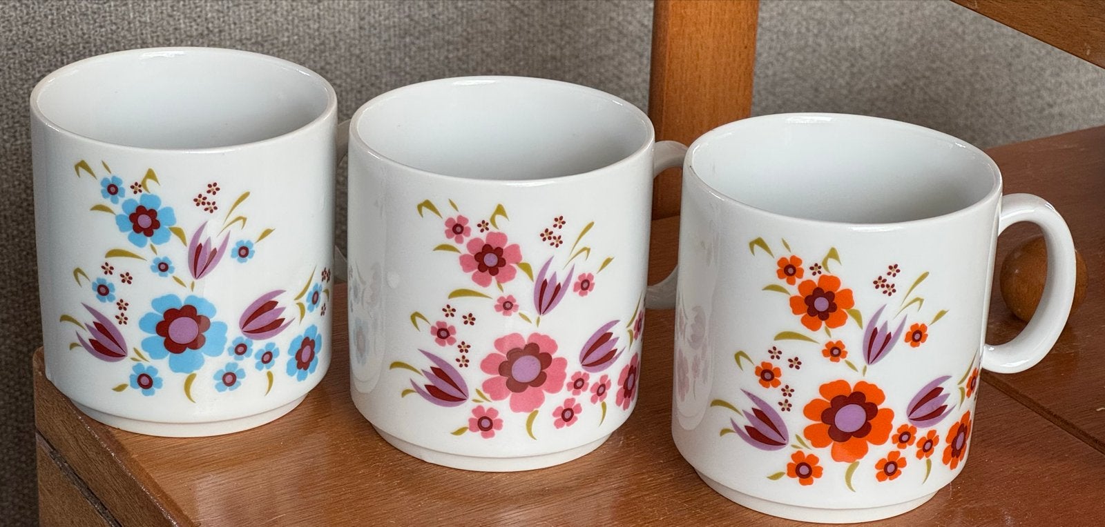 Set van 3 Vintage Bavaria mokken met bloemmotief, Gebruikt, Overige merken, Keramiek, Vintage
