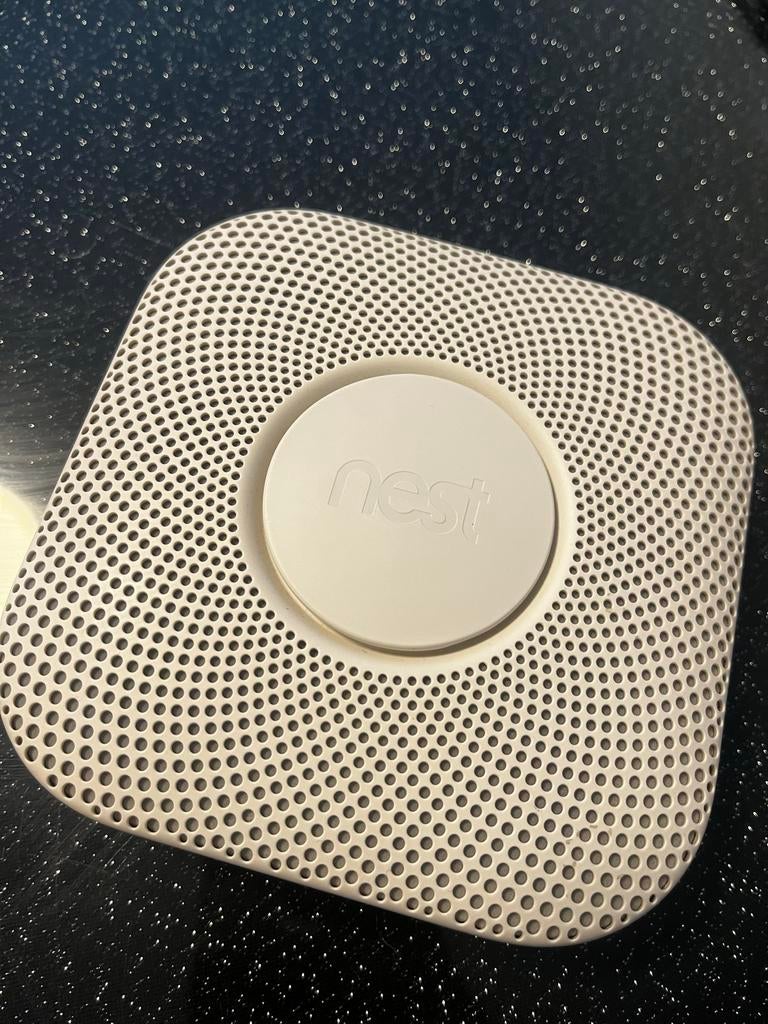 Nest Protect Rook- en Koolmonoxidemelder (Batterij), Detector, Sensor of Melder, Ophalen of Verzenden, Zo goed als nieuw, Rook
