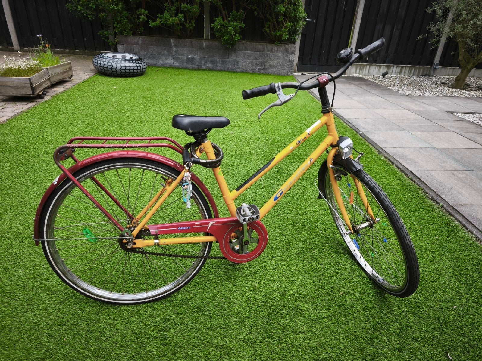 Gazelle damesfiets - Voorband aan vervanging toe, Ophalen, Gebruikt