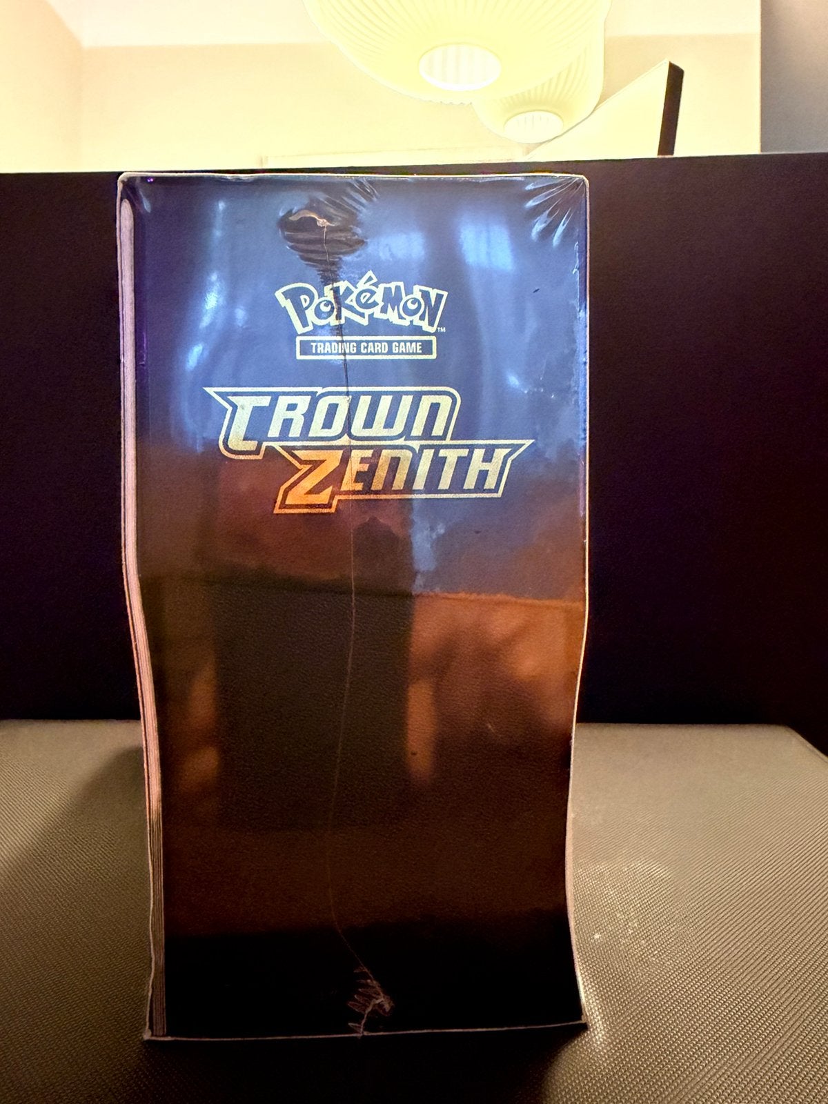 Foto 4 van Crown Zenith Elite Trainer Box – Lucario – Sealed ETB