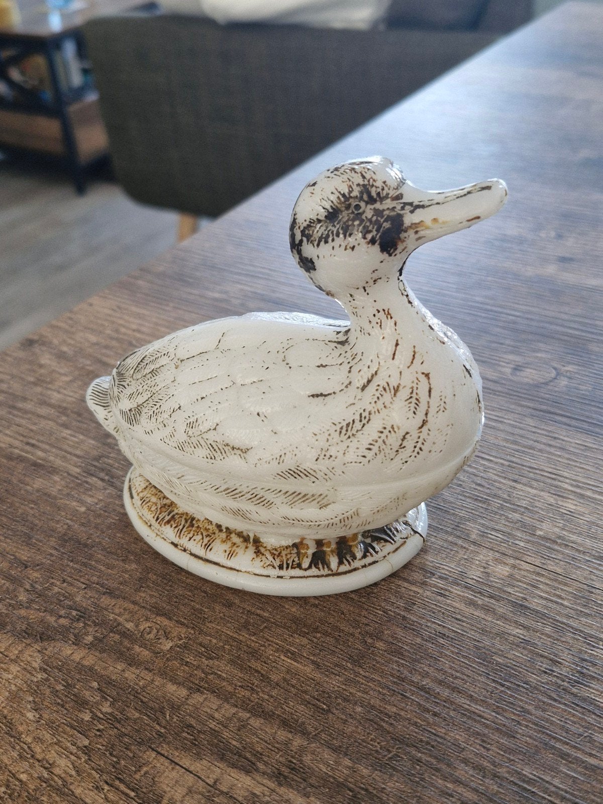 Vallerysthal France Opaline melkglas 

Eend, Ophalen of Verzenden, Gebruikt, Beeldje of Figuurtje
