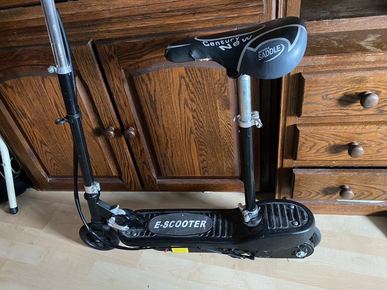 Elektrische step (E-scooter) met zadel, Ophalen of Verzenden, Gebruikt, Elektrische step (E-scooter)