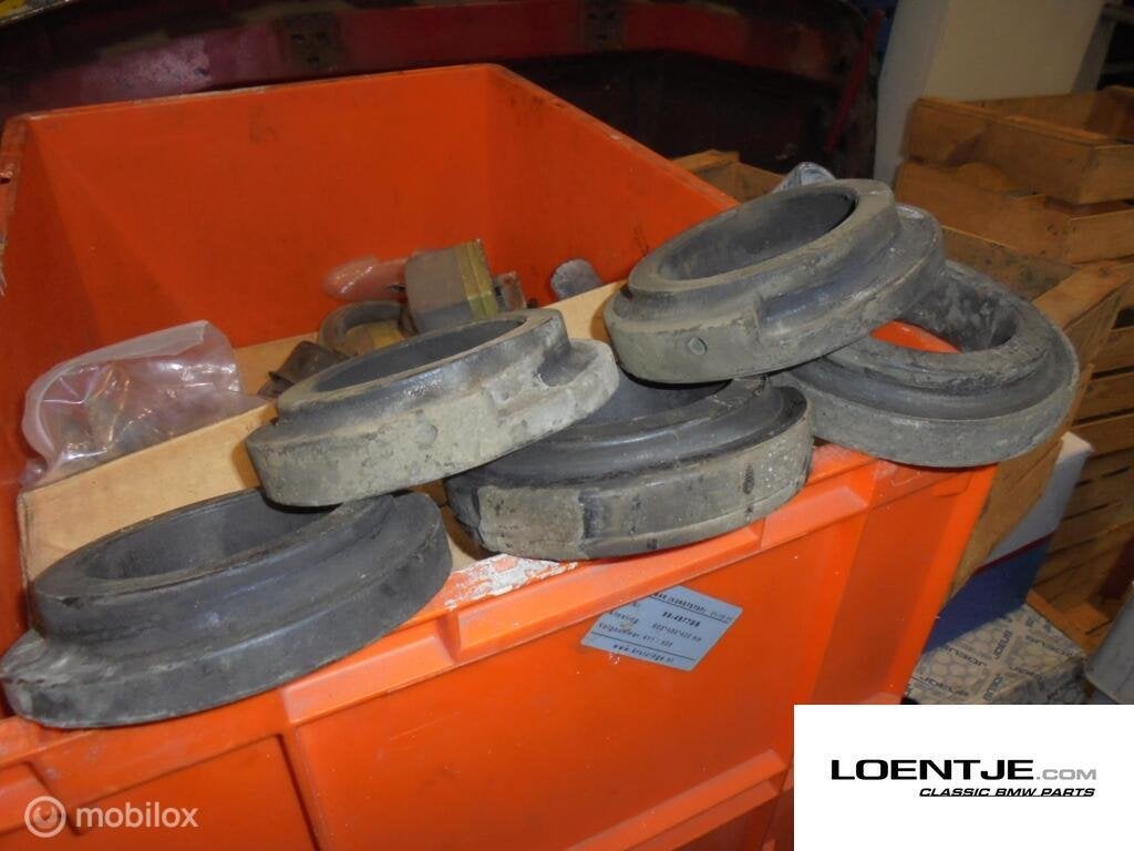 rubber voor bij veerpoot bmw 02 en bmw e9 2002 3.0csi etc, Auto-onderdelen, Gebruikt, Ophalen of Verzenden, BMW, BMW