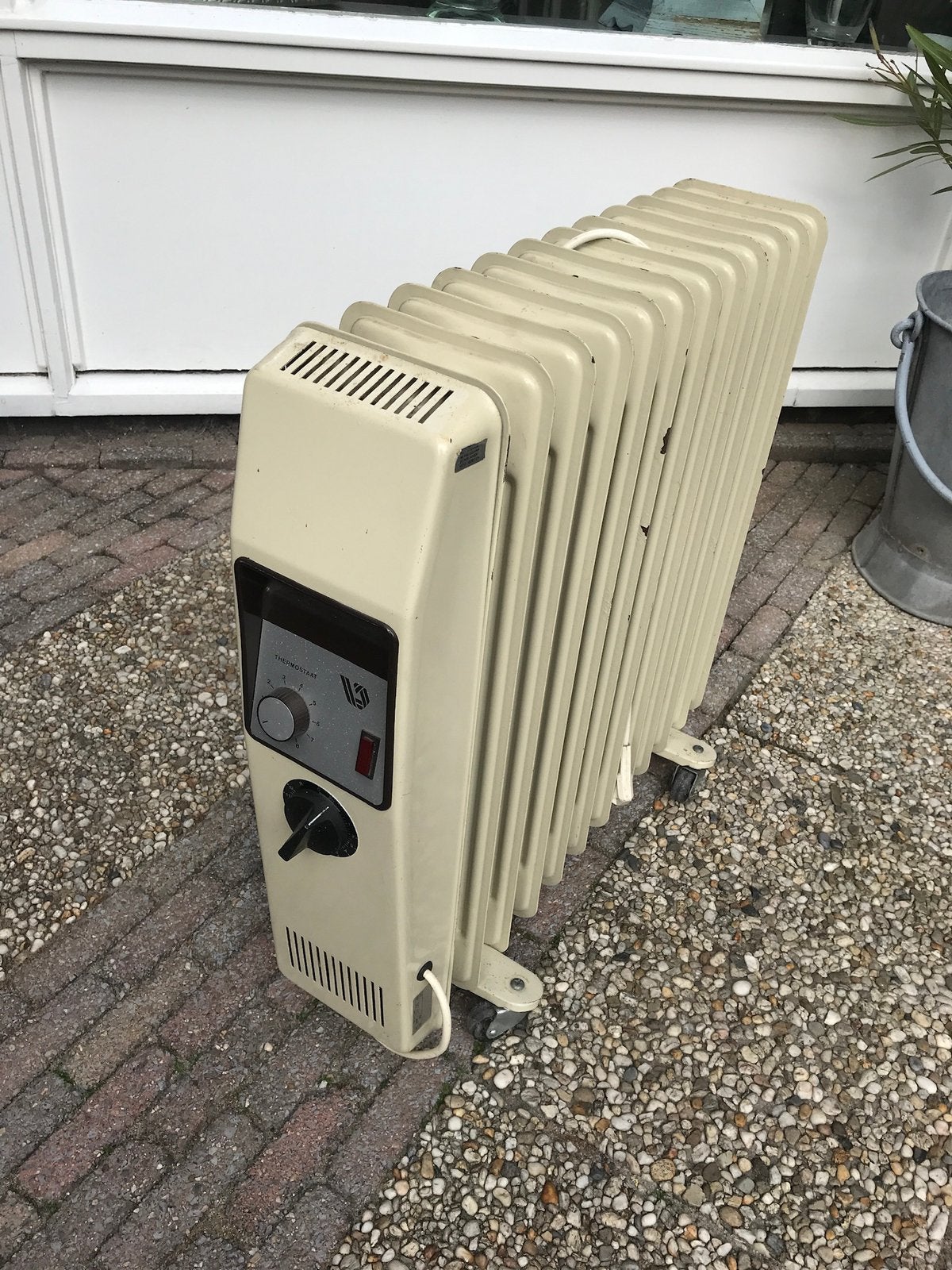 Oliegevulde Radiotorkachel Vendomatic 2000 Watt, Ophalen, 30 tot 80 cm, Gebruikt, Radiator