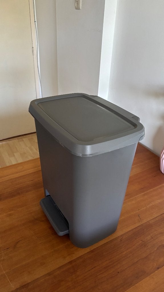 Pedaalemmer IKEA 25L, Ophalen, Kunststof, Met pedaal, 5 – 50