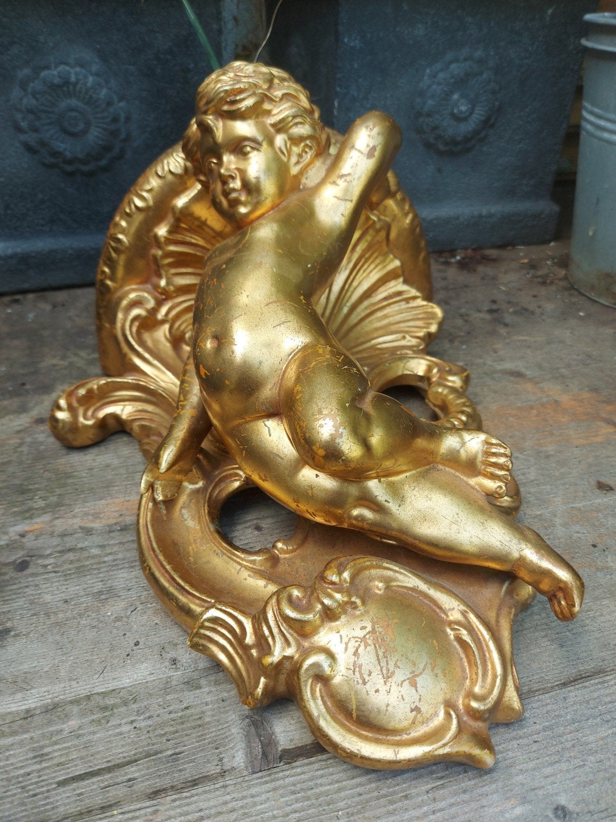 Grote antieke vergulde barok wandconsole met losse putto ., Ophalen of Verzenden