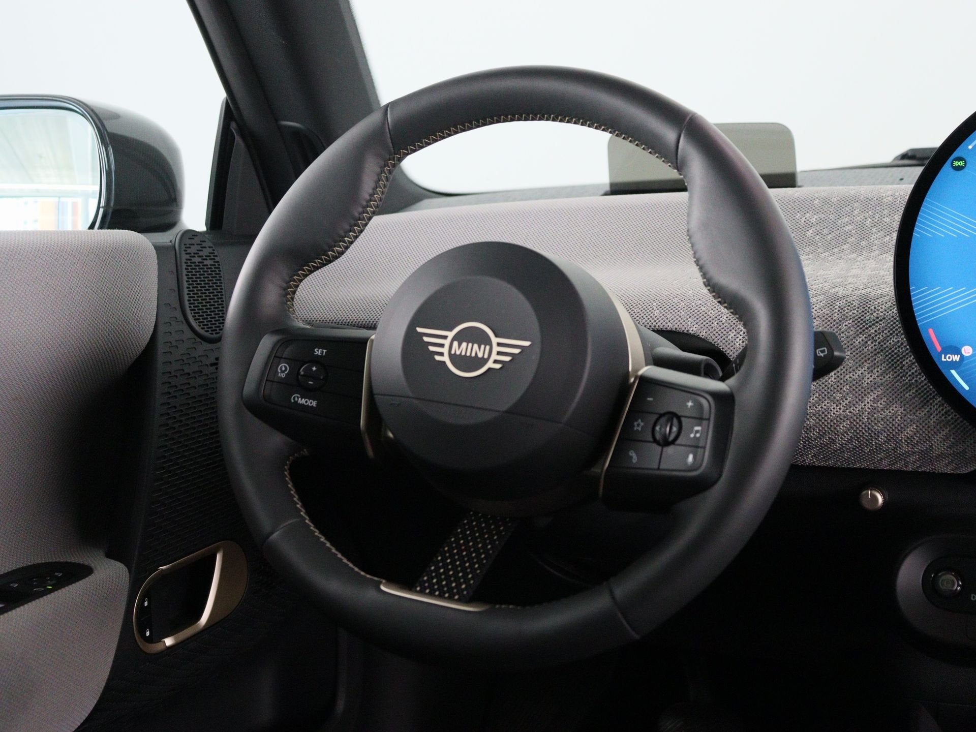 MINI Cooper SE Classic Pakket L Accuconditie 99% (bj 2025), Gebruikt, Met garantie (alle), 4 stoelen, Mini Electric